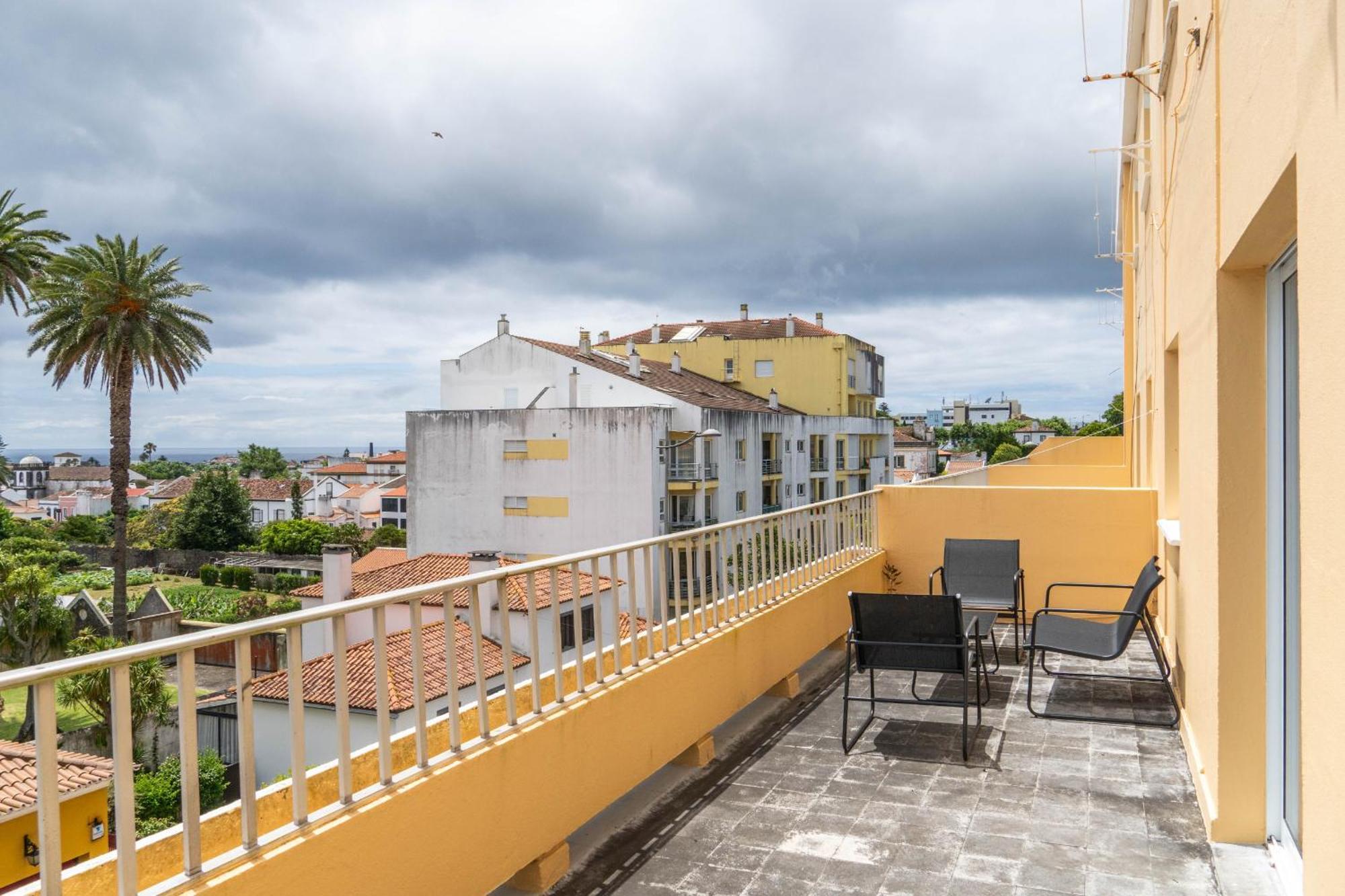 Apartamento Mae De Deus Понта-Делгада Екстер'єр фото