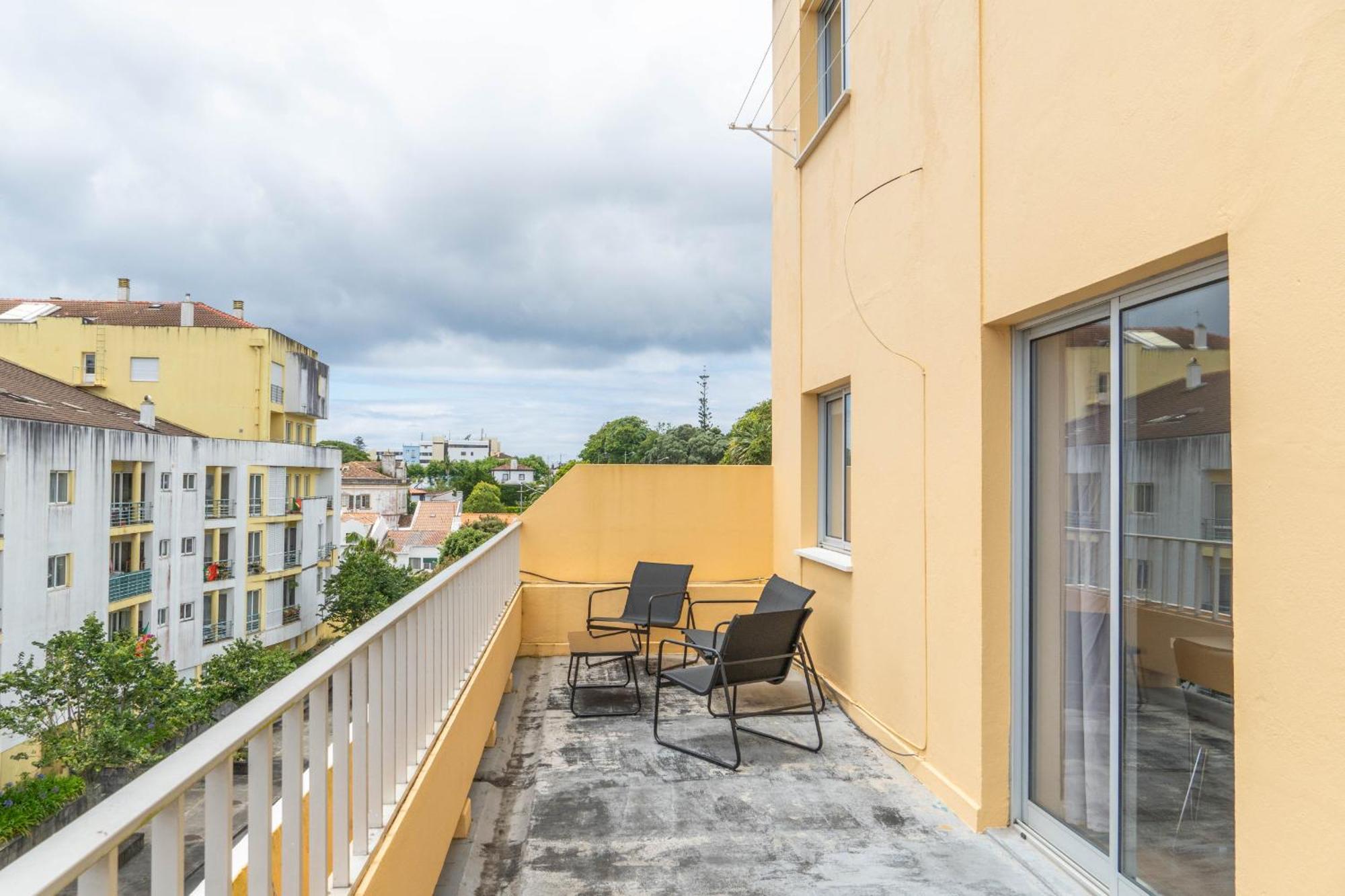 Apartamento Mae De Deus Понта-Делгада Екстер'єр фото